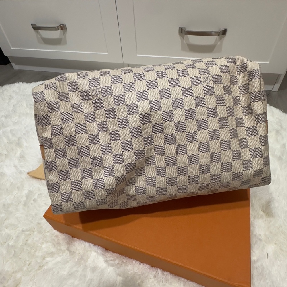 Louis Vuitton Damier Azur Satchel - Cream and Tan 35 - Picture 11 of 16